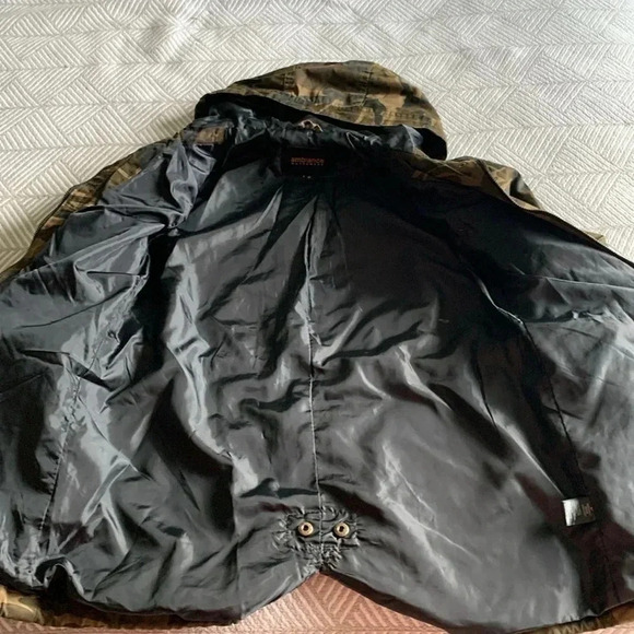 Camo anorak style jacket- Ambiance Outerwear size medium - Picture 5 of 6